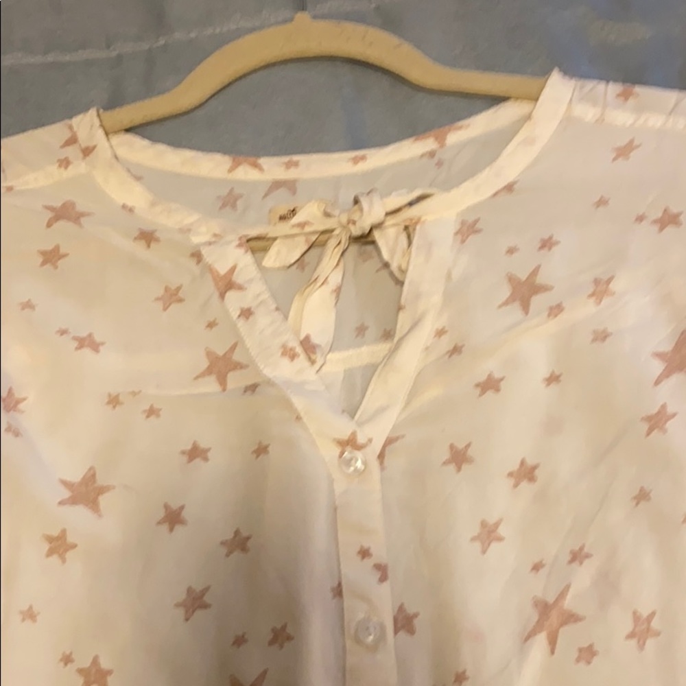 Buttoned Blouse - Picture 4 of 4